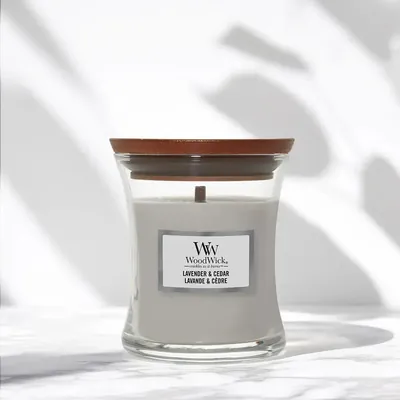 Свічка ароматична Woodwick Лаванда з кедром міні, 85 г