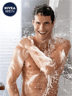 Гель для душа мужской Nivea Men Заряд чистоты с очищающими микрочастицами, 500 мл