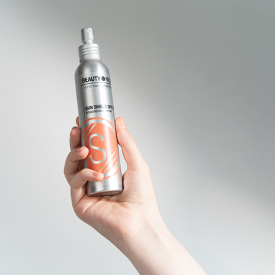 Спрей сонцезахисний для обличчя та тіла Beauty Hills Sun Shield SPF50, 150 мл