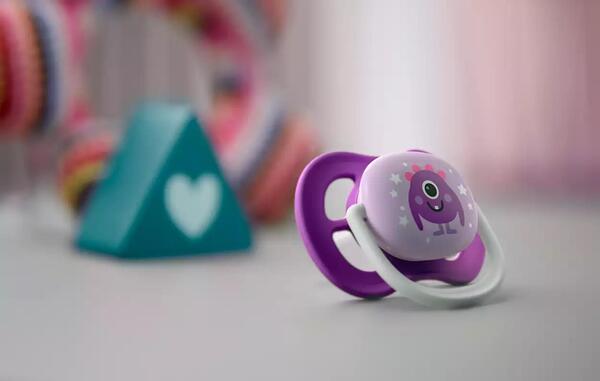 Пустышка силиконовая Philips Avent Ultra Air SCF080/10 ортодонтическая, 6-18 месяцев, 2 шт