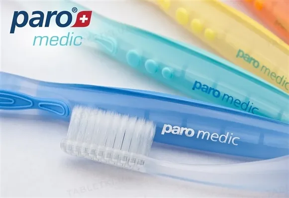 Зубна щітка Paro Swiss toothbrush Medic з конічними щетинками