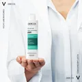 Шампунь-догляд Vichy Dercos Oil Correct себо-регулюючий для жирного волосся та шкіри голови,  200 мл