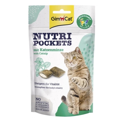 Лакомство для кошек GimCat Nutri Pockets Catnip & Multivitamin подушечки с кошачьей мятой и витаминами, 60 г