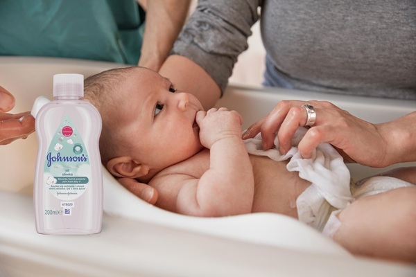Масло детское для тела Johnson's Baby Нежность хлопка, 200 мл