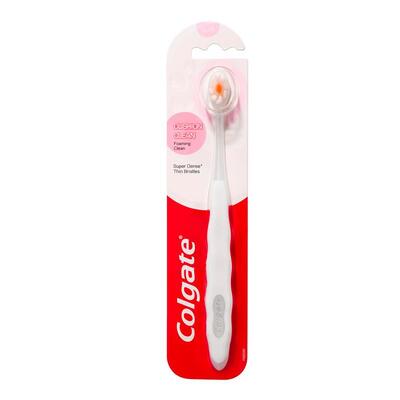 Зубная щетка Colgate Cushion Clean мягкая, 1 штука