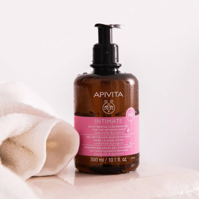 Гель для интимной гигиены Apivita Intimate Нежный очищающий для ежедневного использования, 300 мл