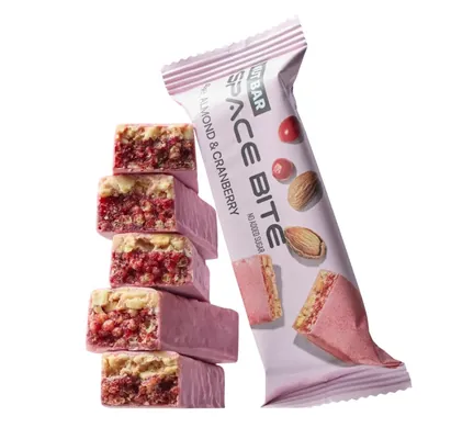 Батончик енергетичний Space Bite Nut Bar мигдаль-журавлина в білому шоколаді, 40 г