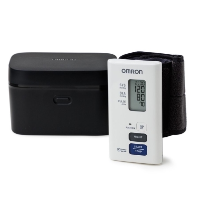 Тонометр Omron Nightview (НІМ-9601T-E3) на зап'ясті