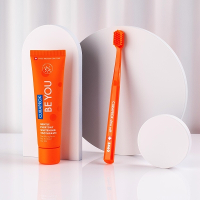 Зубная паста Curaprox Be You Pure Happiness отбеливающая со вкусом персика и абрикоса, 60 мл
