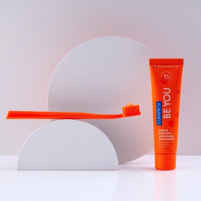 Зубная паста Curaprox Be You Pure Happiness отбеливающая со вкусом персика и абрикоса, 60 мл