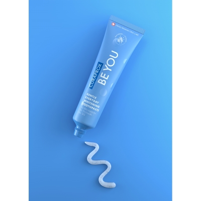 Зубная паста Curaprox Be You Daydreamer отбеливающая со вкусом ежевики, 60 мл