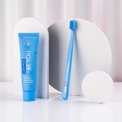 Зубная паста Curaprox Be You Daydreamer отбеливающая со вкусом ежевики, 60 мл