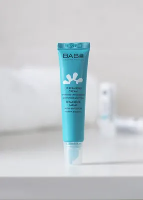 Крем для губ Babe Laboratorios відновлюючий, 15 мл