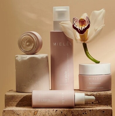 Набор для лица Mielev's Circle of Care Set (очистительное средство 100 мл + сыворотка 30 мл + крем для лица 50 мл + крем для глаз 15 мл)
