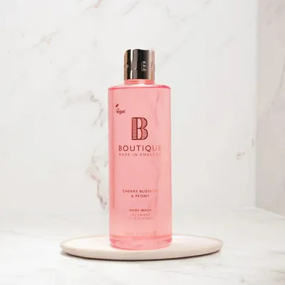 Гель для душу Boutique Cherry Blossom & Peony, 500 мл