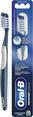 Зубная щетка Oral-B Pro-Expert Clinical средней жесткости, 1 шт