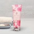 Скраб для тіла Boutique Cherry Blossom & Peony, 225 г