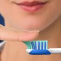 Зубная щетка Oral-B 3D White Fresh, отбеливание, 2 шт
