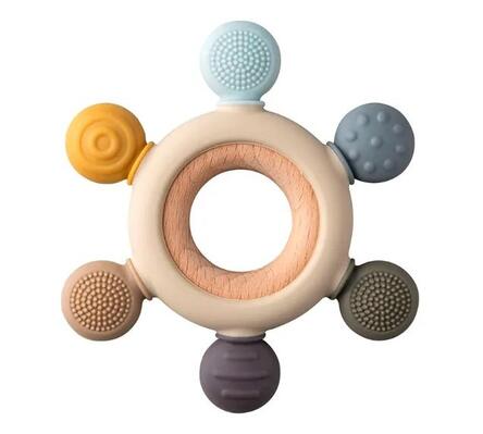 Кольцо зубное Baby-Nova 31155 из дерева и силикона от 3 месяцев