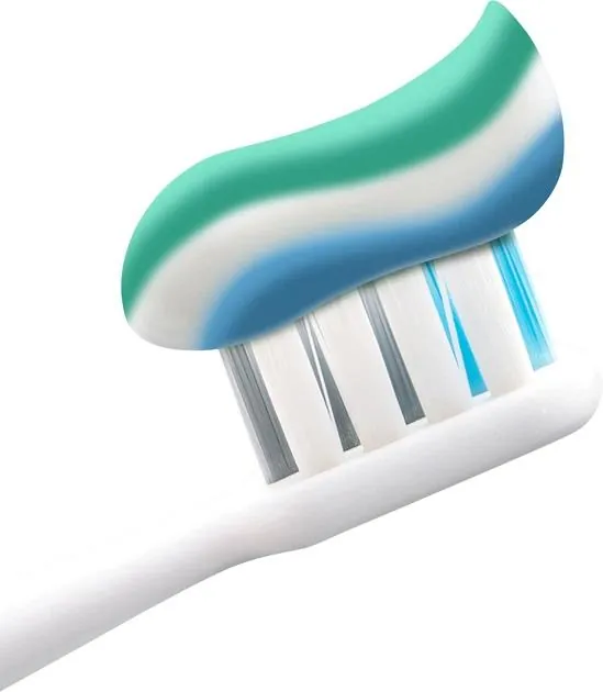 Зубна паста Colgate Triple Action Потрійна дія Натуральна м'ята, 100 мл