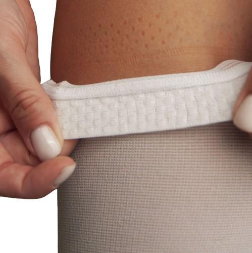 Чулки компрессионные Venotonia Anti-Embolism Durable компрессия 18 мм.рт.ст, короткие, с силиконовыми точками, белый, размер S