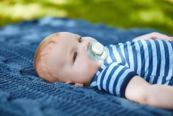 Пустушка силіконова Philips Avent Ultra Soft SCF222/01, 0-6 місяців, для хлопчиків, 2 шт