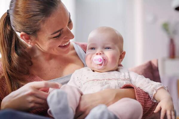 Пустышка силиконовая Philips Avent Ultra Soft SCF222/02, 0-6 месяцев, для девочек, 2 шт
