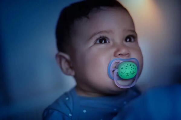 Пустушка силіконова Philips Avent Ultra Air Nighttime SCF376/12, 0-6 місяців, 2 шт