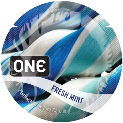 Презервативи ONE Flavor Waves ароматизовані та різноколірні, 6 штук