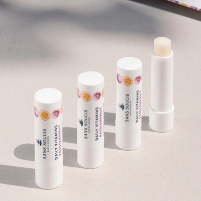 Бальзам для губ Sans Soucis Daily Vitamins SPF15 захисний маракуя, 4,5 г