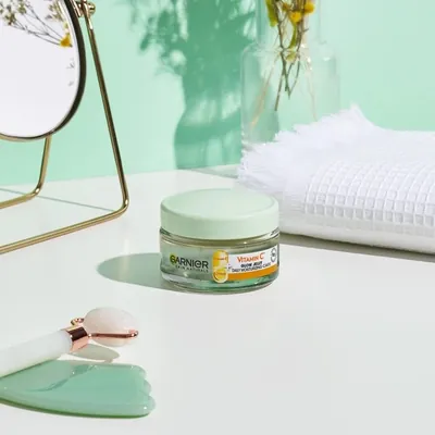 Гель для обличчя Garnier Skin Naturals зволожувальний з вітаміном С для тьмяної шкіри обличчя з ефектом сяяння та вирівнювання тону, 50 мл