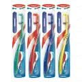 Зубна щітка Aquafresh Family Medium Standard, 1 штука