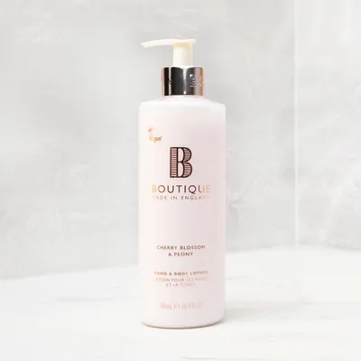 Лосьйон для рук і тіла Boutique Cherry Blossom & Peony, 500 мл