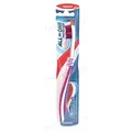 Зубна щітка Aquafresh Захист все в одному, Medium, 1 штука