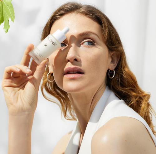 Сыворотка для лица Caudalie Vinoperfect для коррекции цвета лица, 30 мл