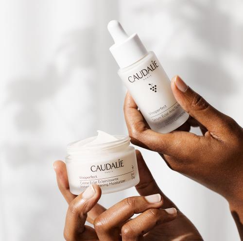 Сыворотка для лица Caudalie Vinoperfect для коррекции цвета лица, 30 мл