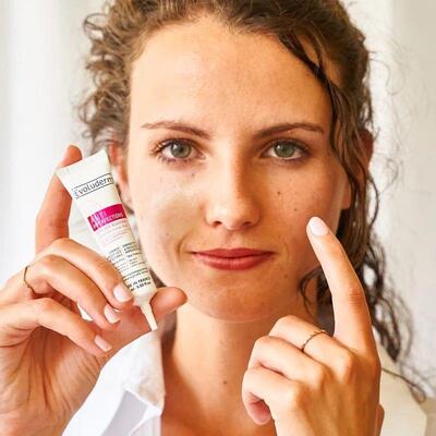 Средство для лица Evoluderm против несовершенств кожи с экстрактом розового грейпфрута для всех типов кожи, 15 мл