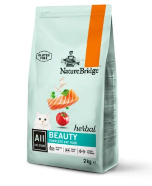 Корм сухий для котів Nature Bridge Herbal для краси на всіх стадіях життя з куркою та лососем, 2 кг