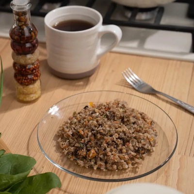 Каша гречневая Slavna stravа с мясом курицы, грибами и овощами сублимированная, 90 г