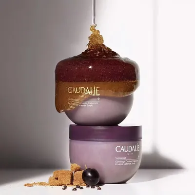Скраб для тіла Caudalie Vinosculpt з виноградними кісточками, 250 мл