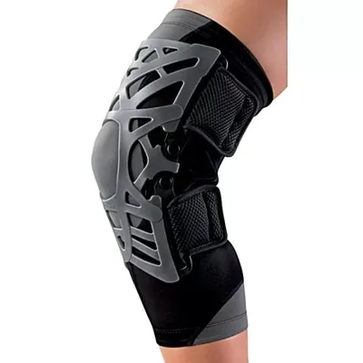 Ортез на колінний суглоб Donjoy Reaction Knee 11-0215, розмір M-L